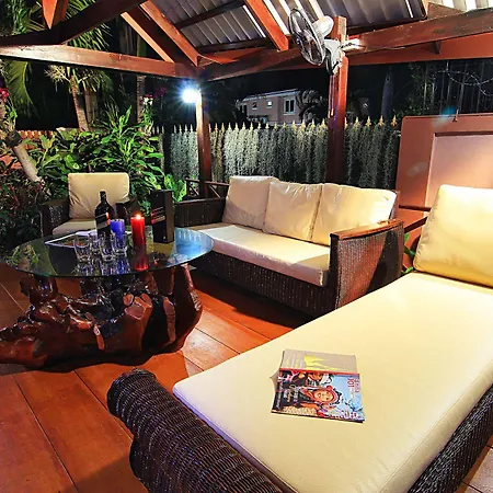 Villa Baan Chatmanee *