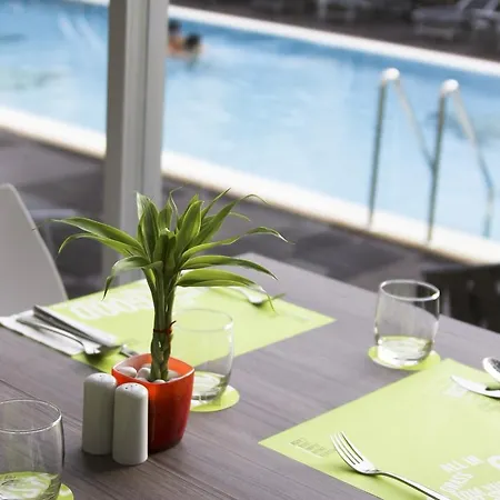 Ibis Hotel 3*