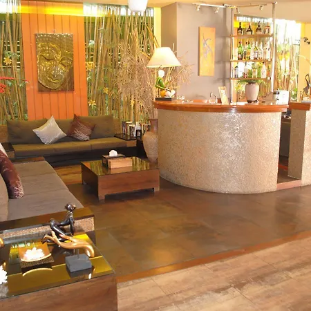 Hotel Pasadena 2*