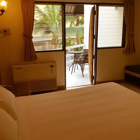 At Nine Hotel 2*