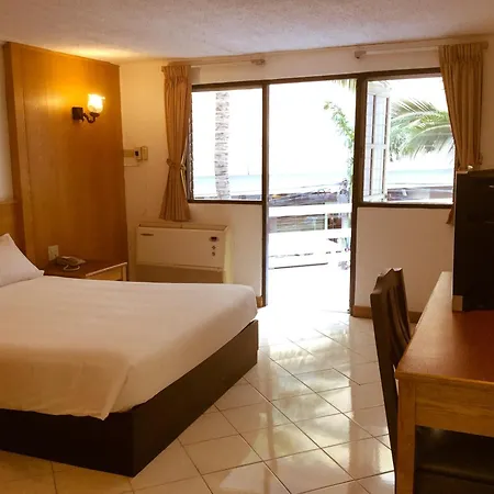Hotel At Nine 2*