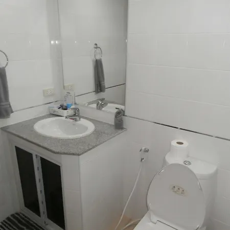 โรงแรมเดอะ คลาสรูม โรงแรม Pattaya