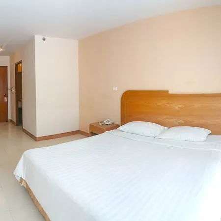 Eastiny Plaza 3* Pattaya
