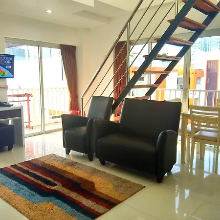 Aparthotel Family 3*
