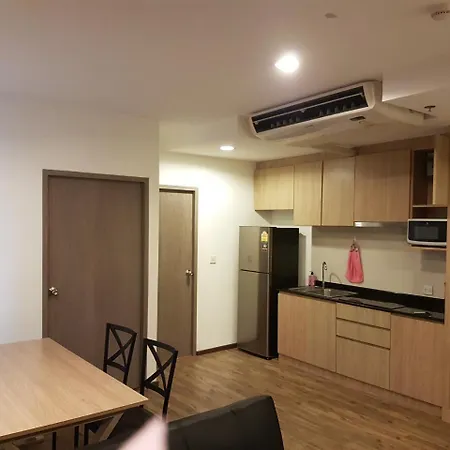 Treetops By Wtp Apartment