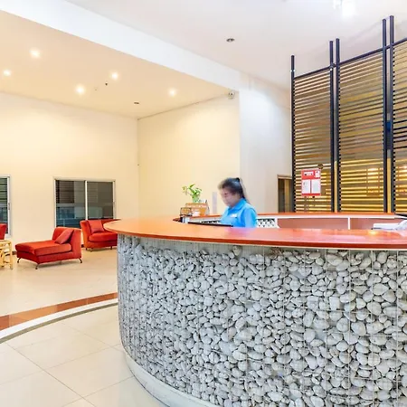 Eastiny Plaza Hotel 3*