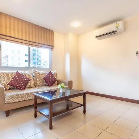 Eastiny Plaza Hotel