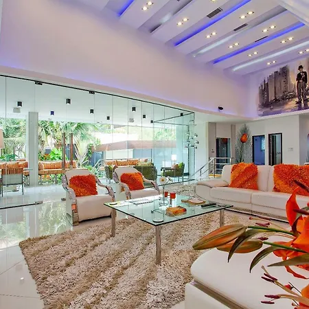 Royale Grand
