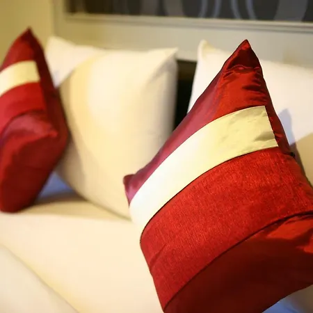H.boutique 3*