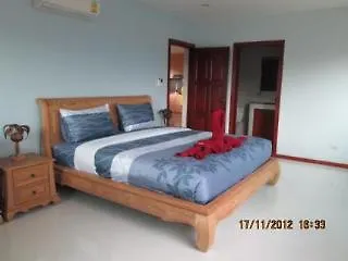 Rm Wiwat Apartment *