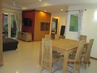 Apartment Rm Wiwat Pattaya