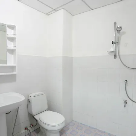 Liya Hotel 3*