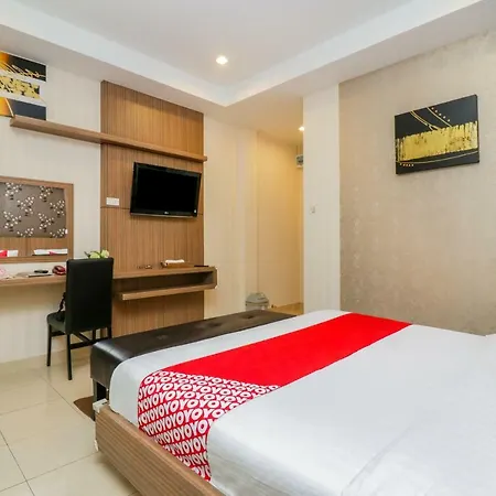 Oyo 146 Rivana Boutique By Sandara Hotel 3*