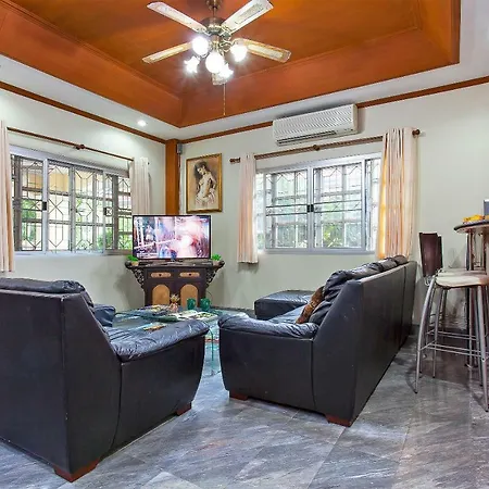 Villa Baan Chokdee - 5 Bed - Private Pool *
