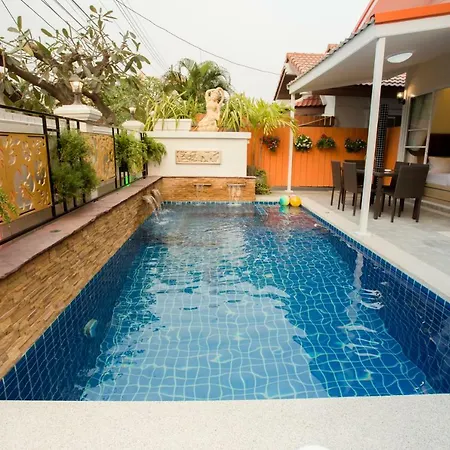 Villa Pool 39b 300 Mater To Gate