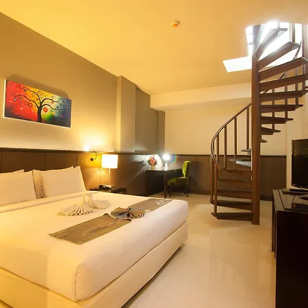 Woraburi & Hotel 4*