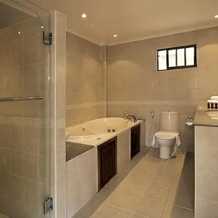Hotel Avoca Pool 3*