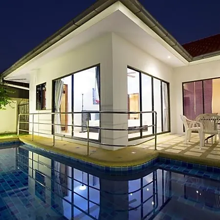 Avoca Pool Hotel