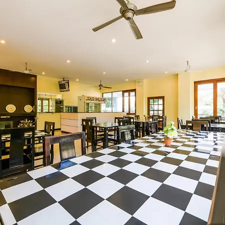 Oyo 463 Tycoon Place Hotel Pattaya