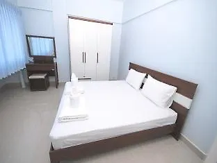 Cozy Loft Hostel *