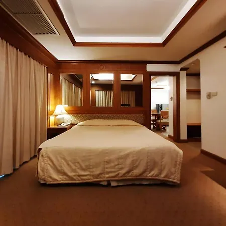 Hotel Grand 2*