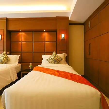 Tara Court Hotel 3*