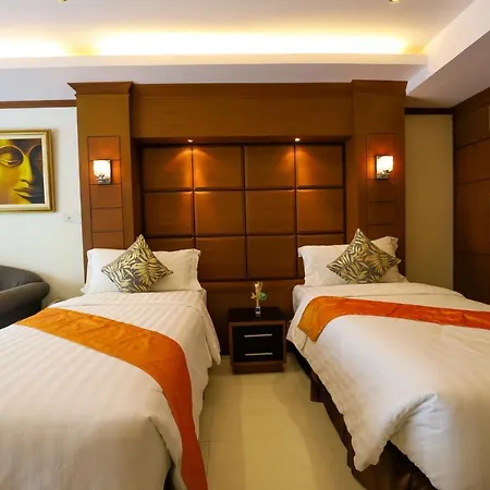 Tara Court Hotel 3*