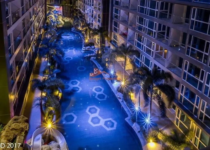 Centara Avenue A4,Near Walking Street,Freepool,Gym