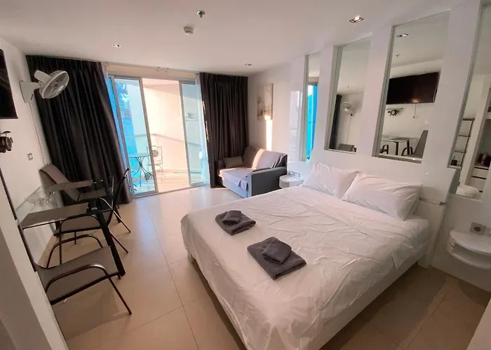 Sands Condo Seaview 012