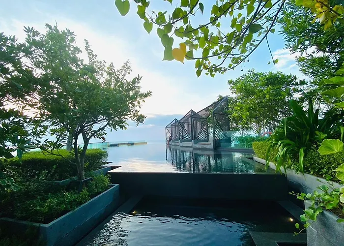 Edge Central Pattaya Vip Condo
