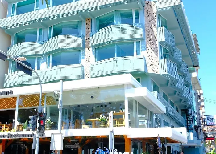 The Beach Front Resort, Pattaya