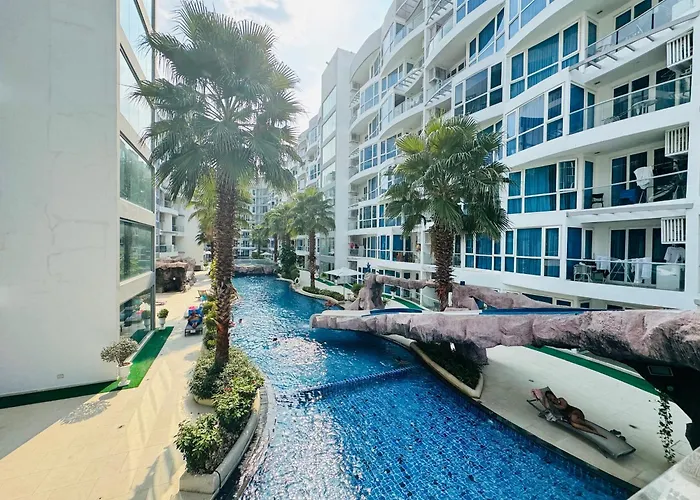 Grand Avenue Conde Pattaya