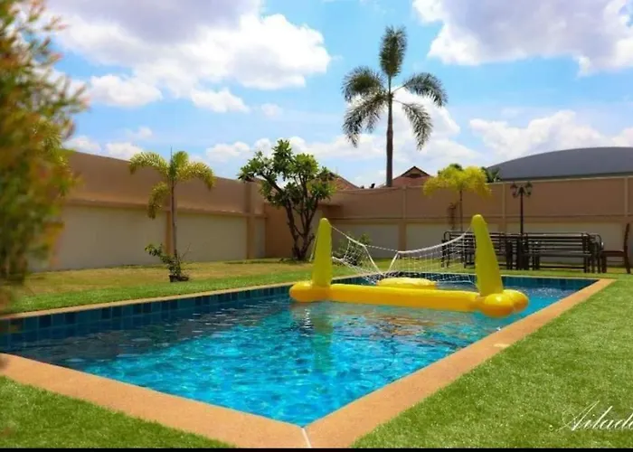 Wonderland Pool Villa