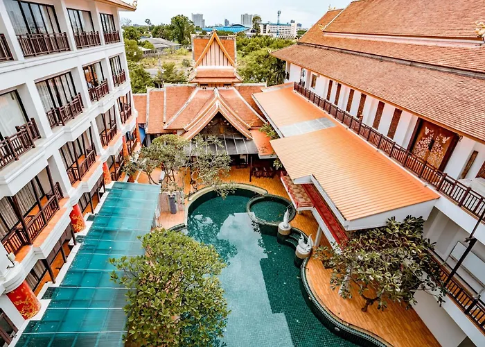 Lanna Hotel By Kasalong Resort And Spa Pattaya
