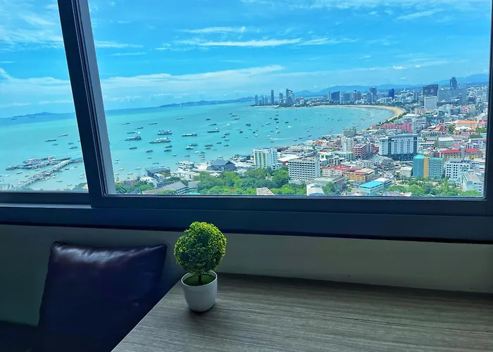 2 Bedrooms Sea View Condo