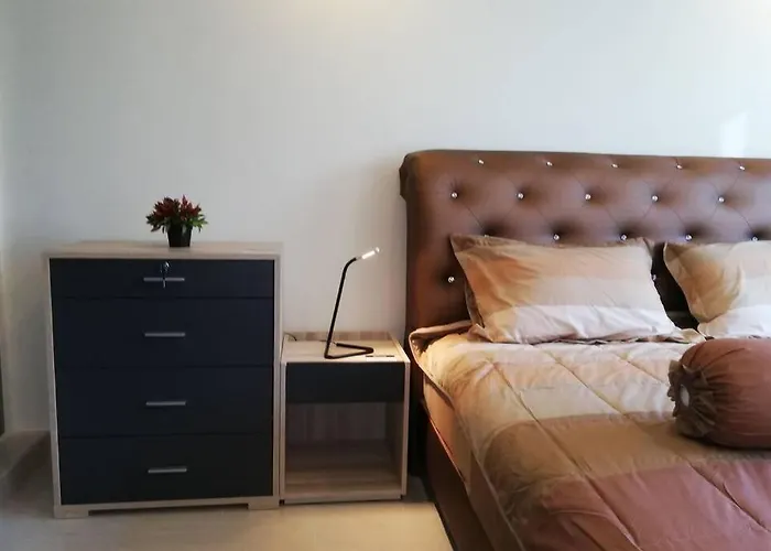 Grand Avenue Residence 1 Bedroom