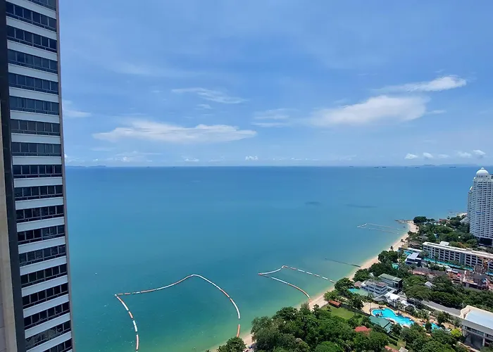 Sea View Apartment In Pattaya