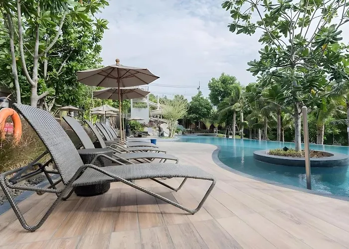High Floor Sea View 2 Bedroom Near Walking Street