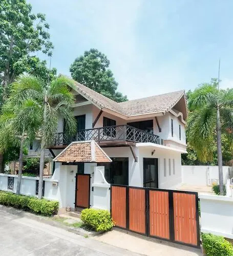 Thai Home 23 3Br Near Hollywood