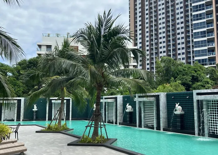 Arcadia Center Suites Near Walking Street And Beach