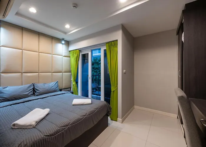New Nordic Atrium By Apartwell