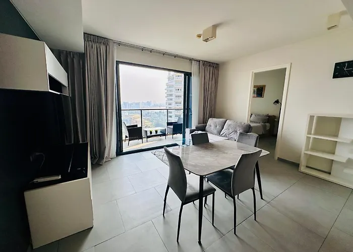 Zire Wongamat Condo