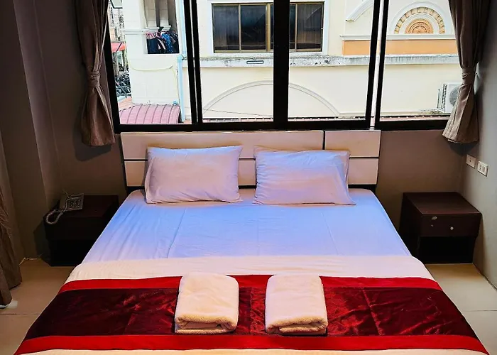 Vibe Inn Walking Street Pattaya