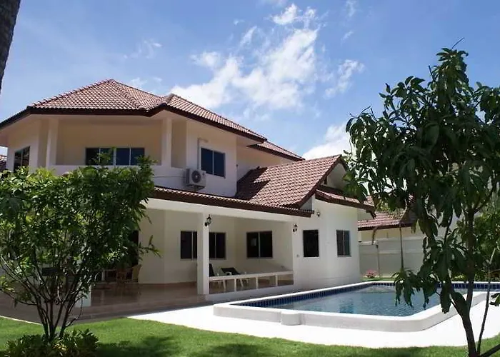 Mabprachan Lake Villa