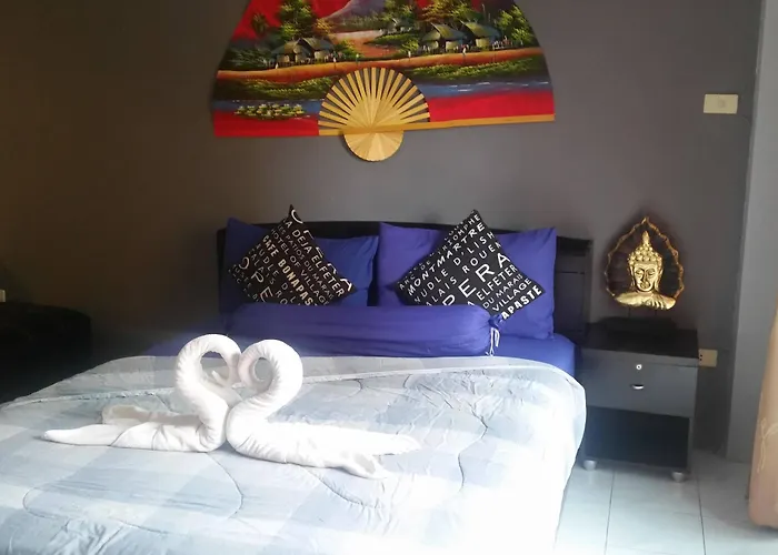 Nemos Guesthouse And Massage