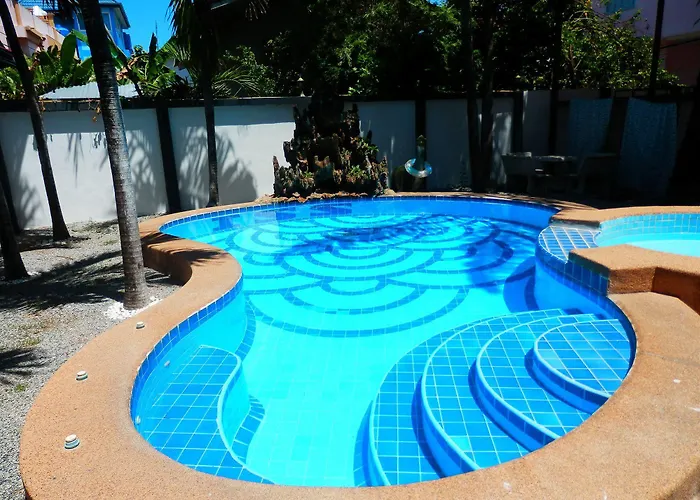 Evelyn Residence