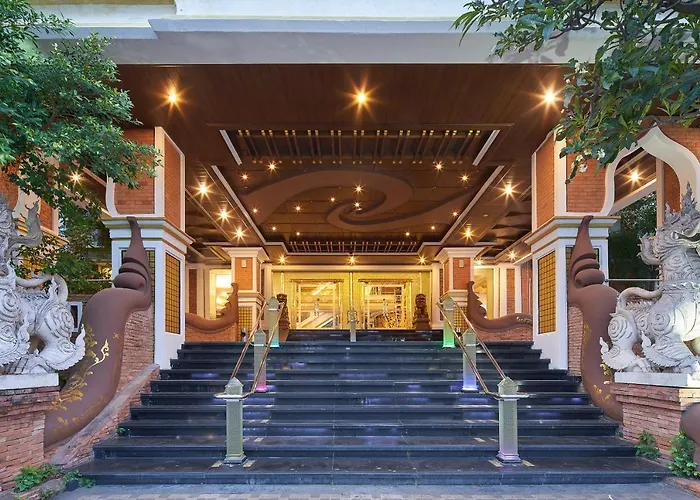 Floral Hotel - Dolphin Circle Pattaya