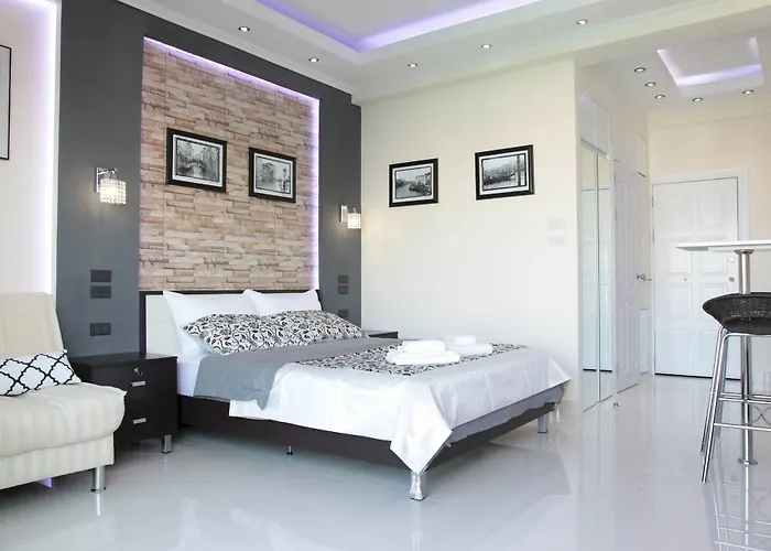 Thepthip Artdeco Studio