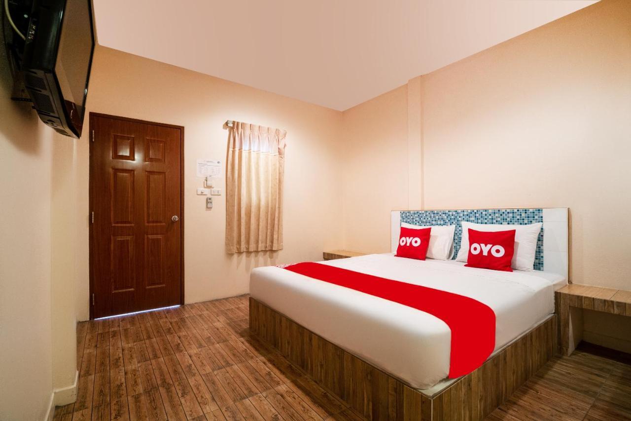 Hotel Vaccinated Staff - Oyo 645 Baan Ruangrungroj