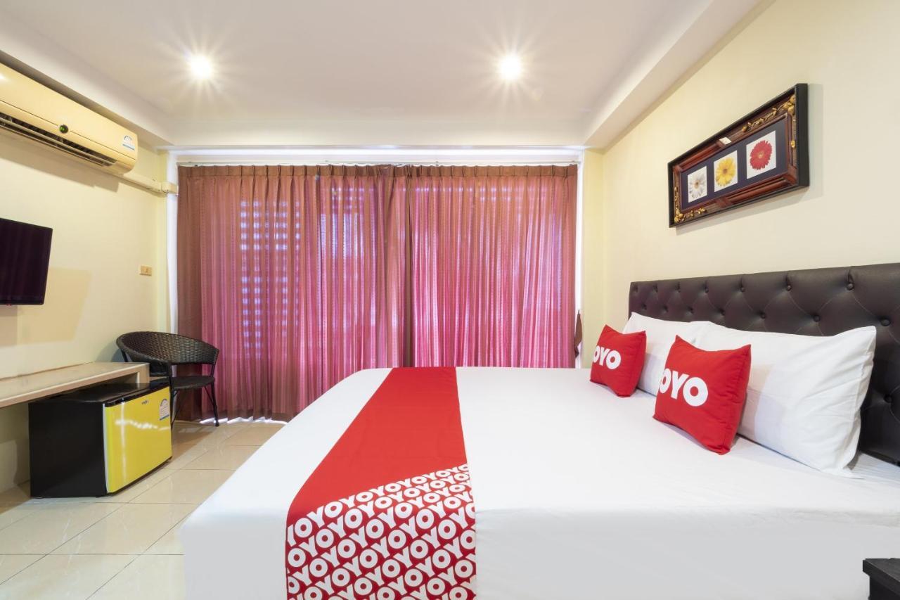 Hotel Oyo 75350 Hole In One Bar Pattaya